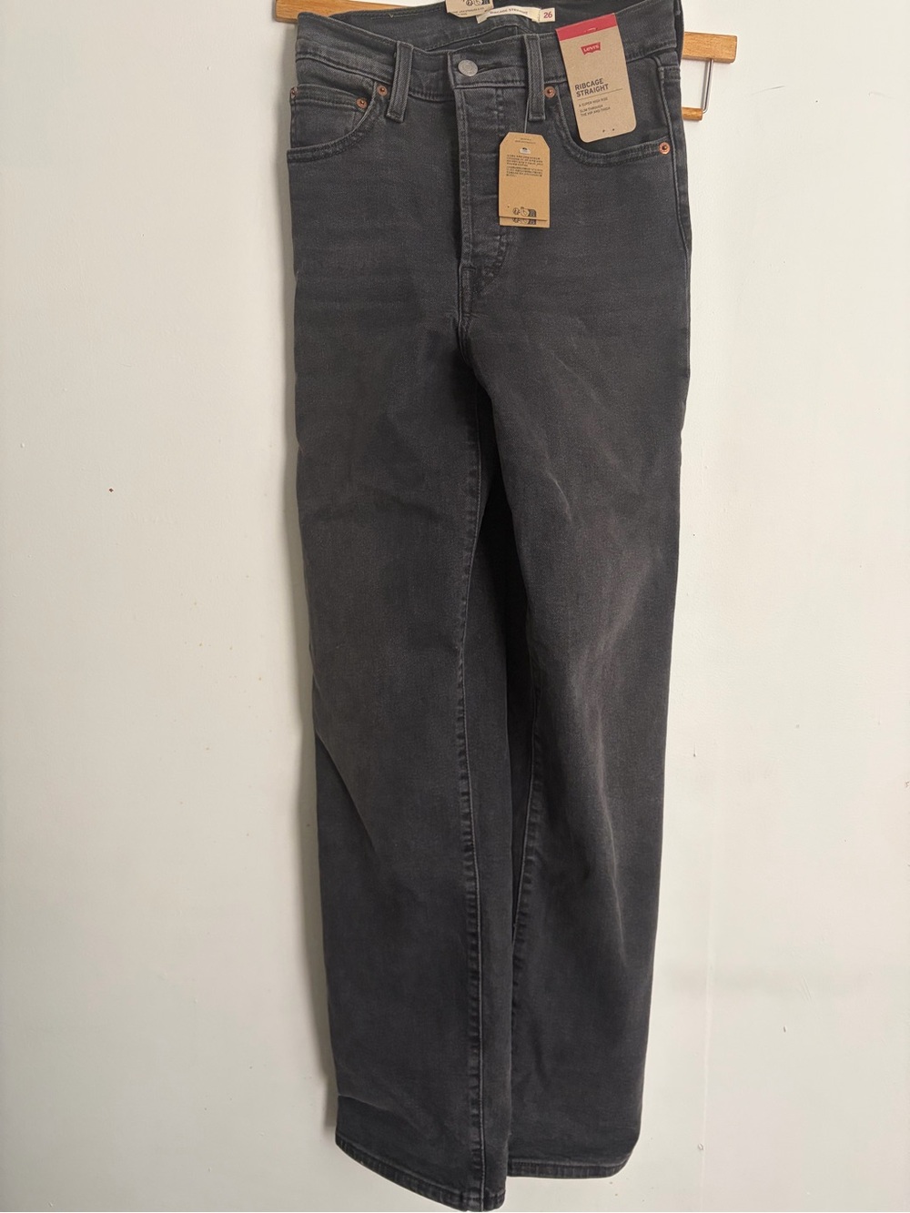 Levi's Ribcage Straight - Picture 2 of 6